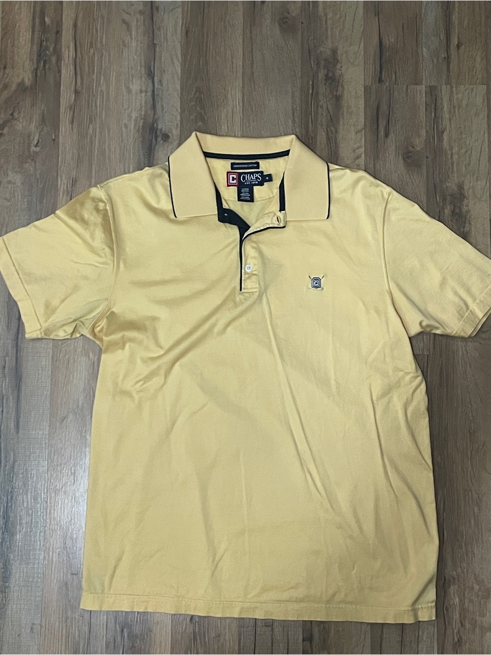 Chaps Men’s Yellow Mercerized Cotton Golf Polo Shirt Navy Trim Medium
